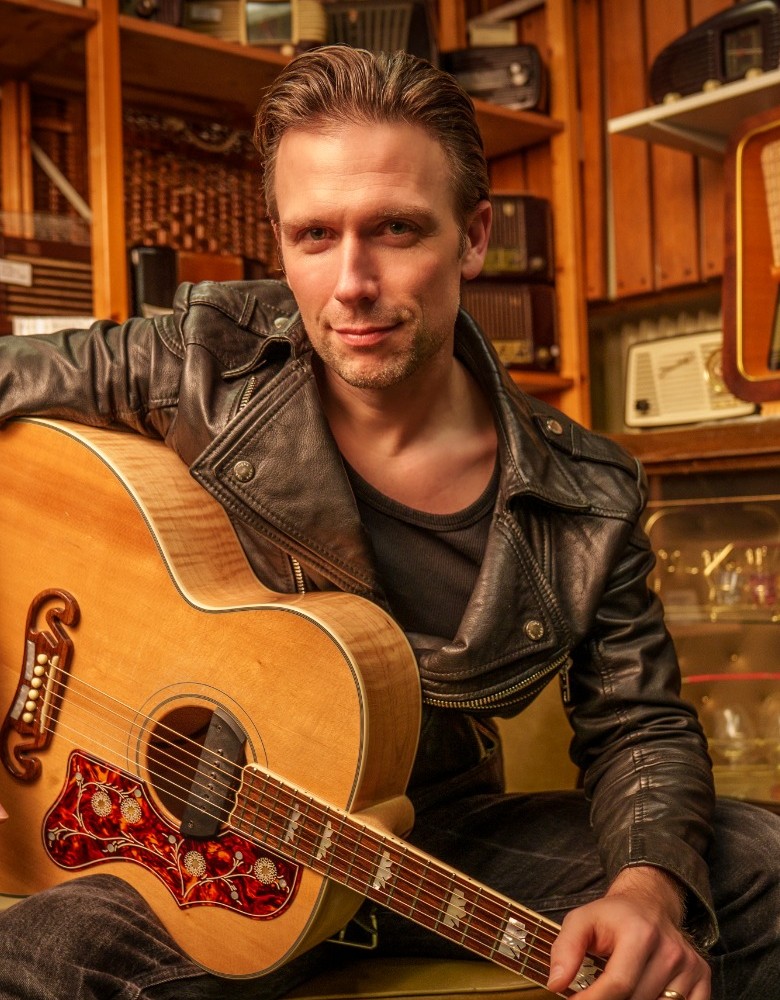 Benjamin – Gesang und Gitarre